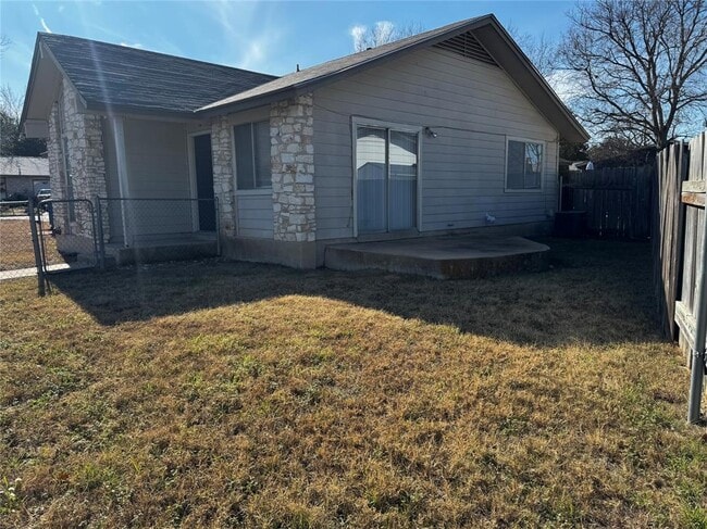 5916 Cherry Loop in Austin, TX - Building Photo - Building Photo