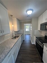 410 W 6th Ave in Raeford, NC - Foto de edificio - Building Photo
