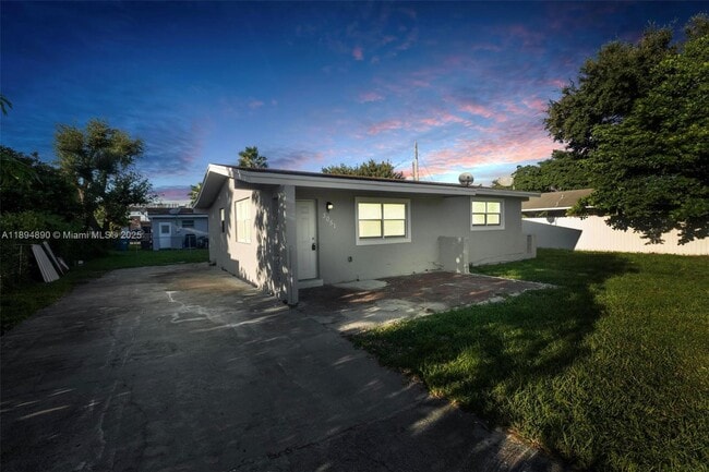 3051 NW 77th St in Miami, FL - Building Photo - Building Photo