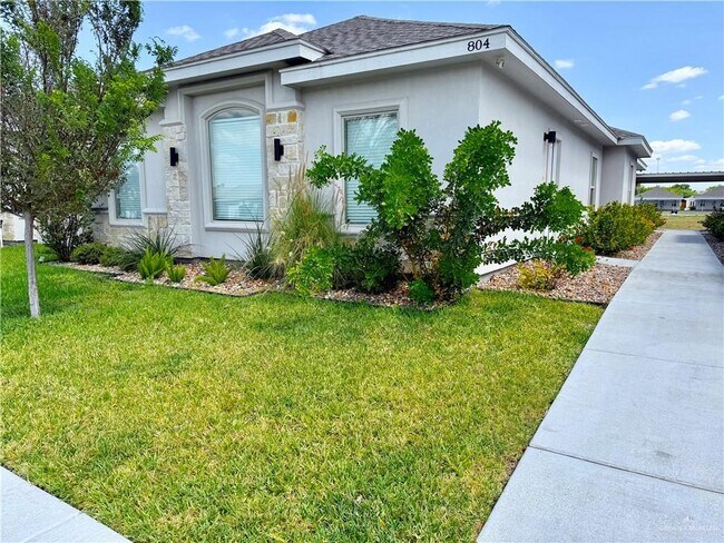 22 N Blair Ave in Edinburg, TX - Building Photo - Building Photo