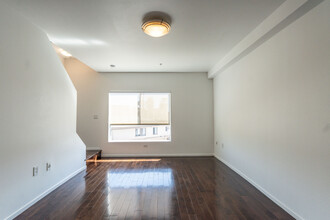 MV LOFTS in Los Angeles, CA - Foto de edificio - Interior Photo