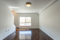 MV LOFTS in Los Angeles, CA - Building Photo - Interior Photo