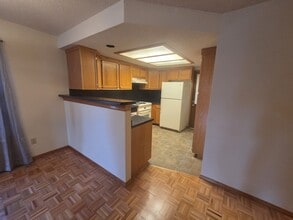 2060 E Belmont St in Springfield, MO - Building Photo - Building Photo