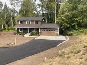 1812 S 250th St in Des Moines, WA - Building Photo - Building Photo