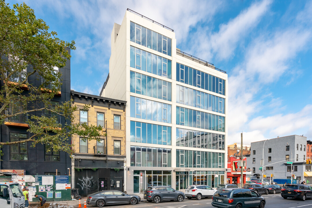 1044 Bedford Ave in Brooklyn, NY - Building Photo