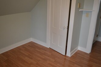 61 D St, Unit #2 in South Portland, ME - Foto de edificio - Building Photo