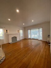 1811 N New Hampshire Ave in Los Angeles, CA - Building Photo - Building Photo
