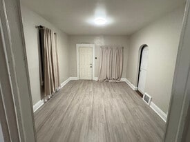 6723 Sebert Ave, Unit 1 in Cleveland, OH - Building Photo