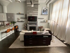 2750 N Wayne Ave in Chicago, IL - Building Photo - Building Photo