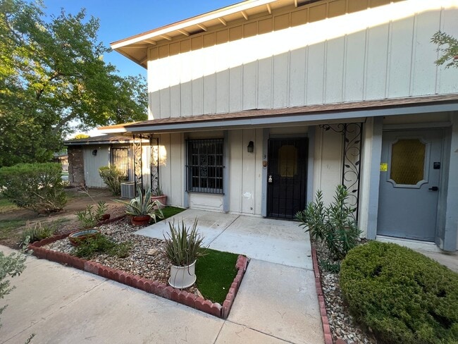 property at 1467 Lorilyn Ave