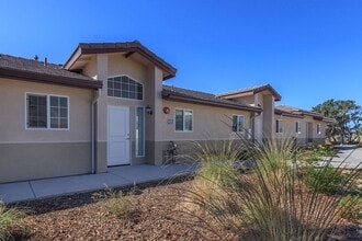 Heritage II Senior Apartments in Lompoc, CA - Building Photo - Building Photo