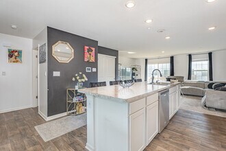 3728 Bailey Rd in Yorkville, IL - Building Photo - Building Photo