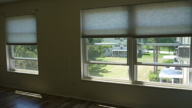 2402 Ecuadorian Way, Unit 2402 Ecuadorian Way #50 in Clearwater, FL - Building Photo - Building Photo