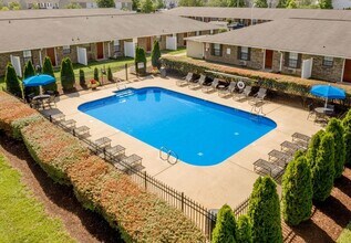 City Edge Flats in Murfreesboro, TN - Foto de edificio - Building Photo