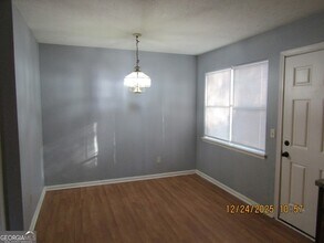 1121 Windgate Cir NW in Conyers, GA - Foto de edificio - Building Photo