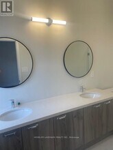 49 Peace Ln in Richmond Hill, ON - Building Photo - Building Photo