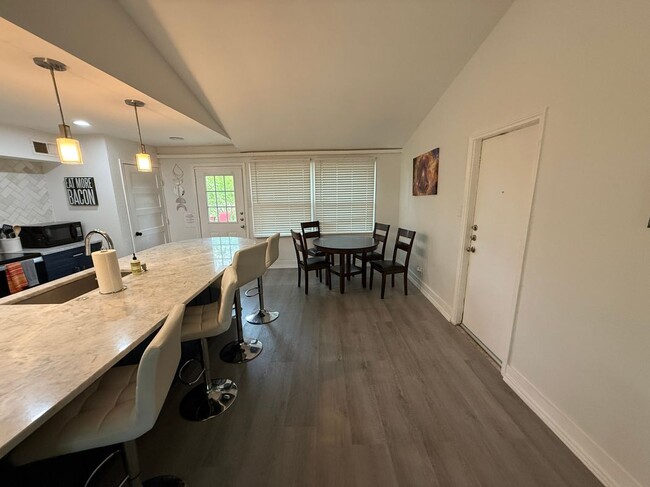 819 Loganwood Ave in Richardson, TX - Building Photo - Building Photo