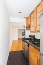 110 Bedford St in New York, NY - Building Photo - Building Photo