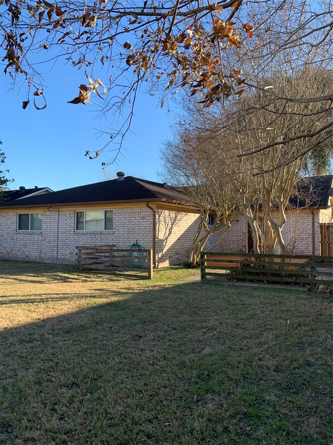 12418 South Dr in Houston, TX - Building Photo - Building Photo