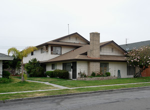 13381 Palm St in Garden Grove, CA - Building Photo - Building Photo