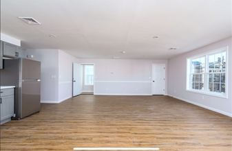84 Glenham St in Providence, RI - Building Photo - Building Photo