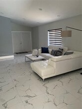 14942 SW 36th Terrace in Miami, FL - Building Photo - Building Photo