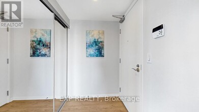 3091-3091 Dufferin St in Toronto, ON - Building Photo - Building Photo