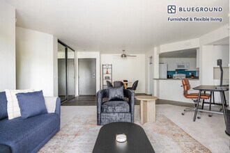 10983 Bluffside Dr in Los Angeles, CA - Building Photo - Building Photo