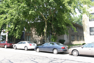 1579 N Farwell Ave in Milwaukee, WI - Building Photo - Building Photo