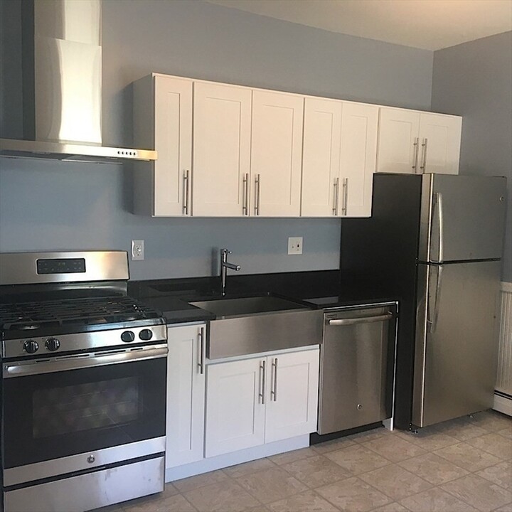 147 Columbia St in Cambridge, MA - Building Photo