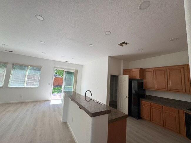 2638 Breaker Way in Stockton, CA - Building Photo - Building Photo