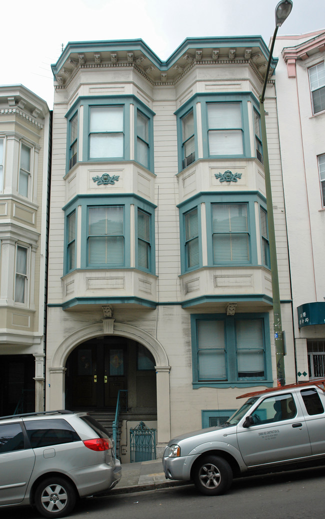 929 Pacific Ave in San Francisco, CA - Building Photo - Building Photo