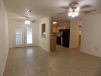 419 Shady Ln in Jasper, TX - Foto de edificio - Interior Photo