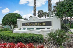 425 N Ocean Grande Dr in Ponte Vedra Beach, FL - Building Photo