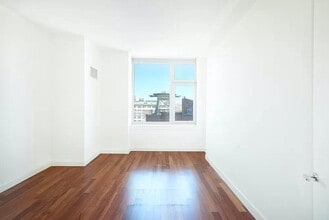 100 Jay St in Brooklyn, NY - Foto de edificio - Building Photo