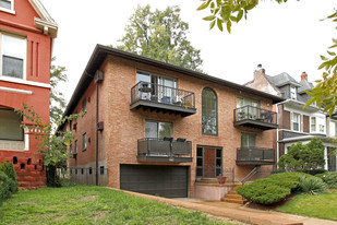 4236 W Pine Blvd in St. Louis, MO - Building Photo
