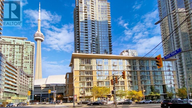 property at 817-9-609 Spadina Ave.