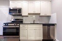 1214 N Front St photo'