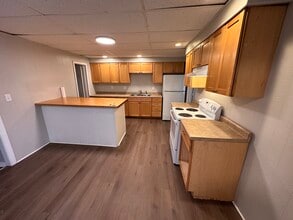 2164 Jackson St, Unit 1 in Dubuque, IA - Building Photo - Building Photo