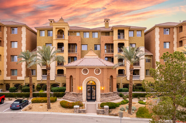 Unit 201 in Henderson, NV - Building Photo - Building Photo