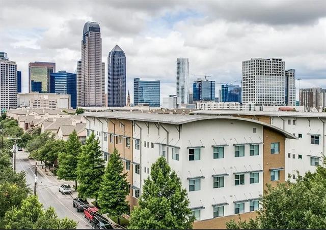 3015 Bryan St in Dallas, TX - Building Photo