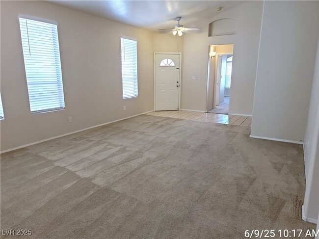 122 McLaren St in Henderson, NV - Building Photo - Building Photo