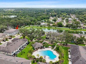 5194 Sylvester Loop in Tampa, FL - Foto de edificio - Building Photo