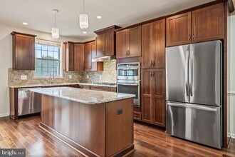 22569 Norwalk Square in Ashburn, VA - Building Photo - Building Photo