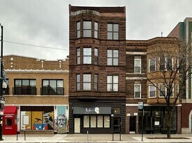 2743 W Division St in Chicago, IL - Building Photo