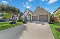 10910 Naburn Gate in Richmond, TX - Foto de edificio - Building Photo