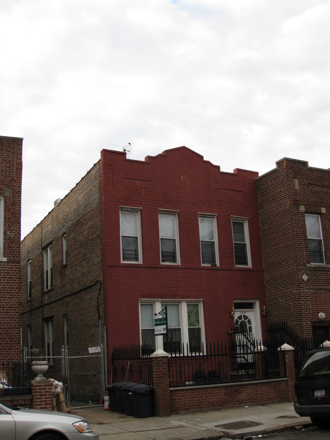 284 Grafton St in Brooklyn, NY - Building Photo - Building Photo