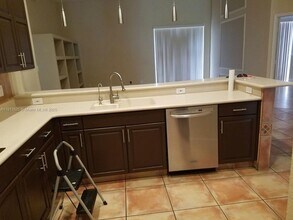 11313 NW 65th St in Doral, FL - Building Photo - Building Photo