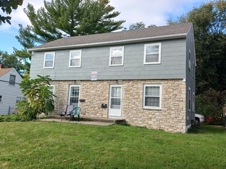 833 Beach Ave in Ames, IA - Building Photo
