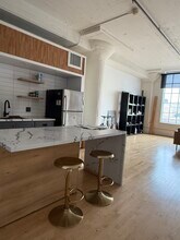 420 S San Pedro St in Los Angeles, CA - Foto de edificio - Building Photo